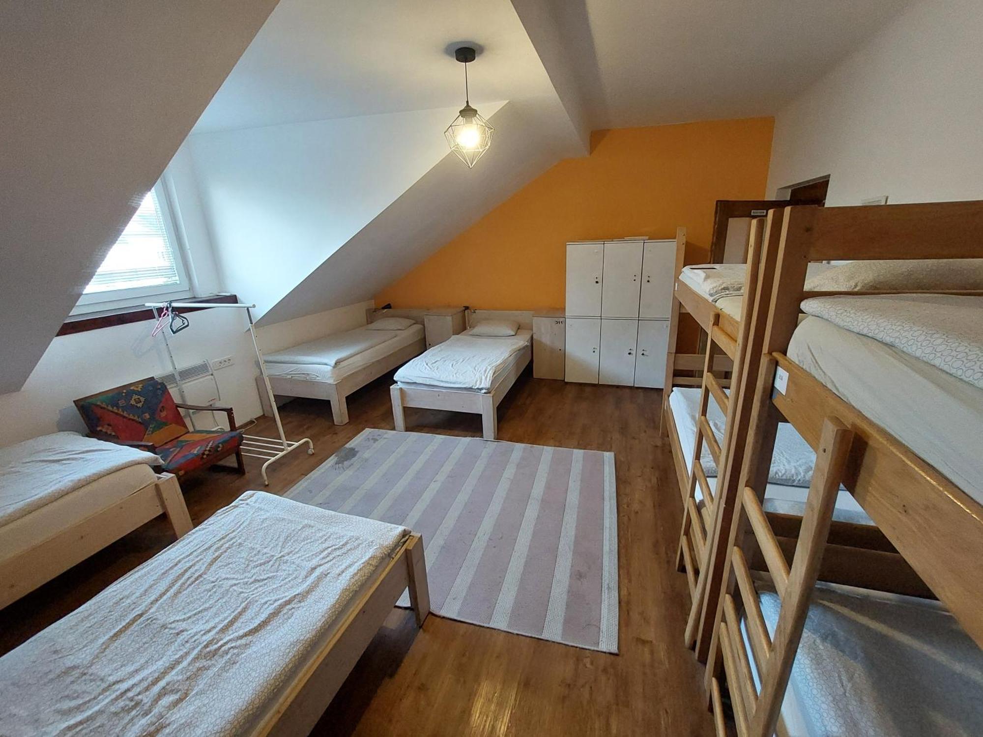 Vv Way - Lisica Zvitorepka Ljubljana Luaran gambar