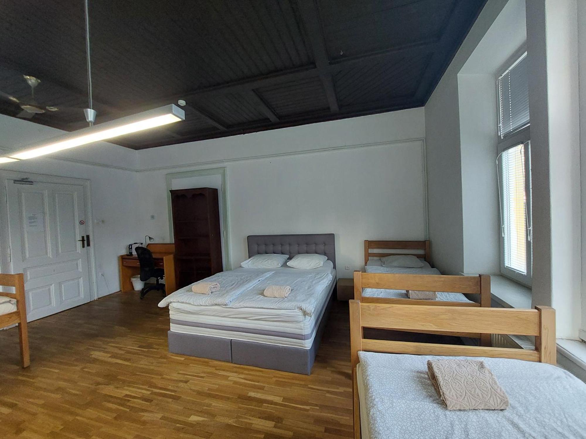 Vv Way - Lisica Zvitorepka Ljubljana Luaran gambar
