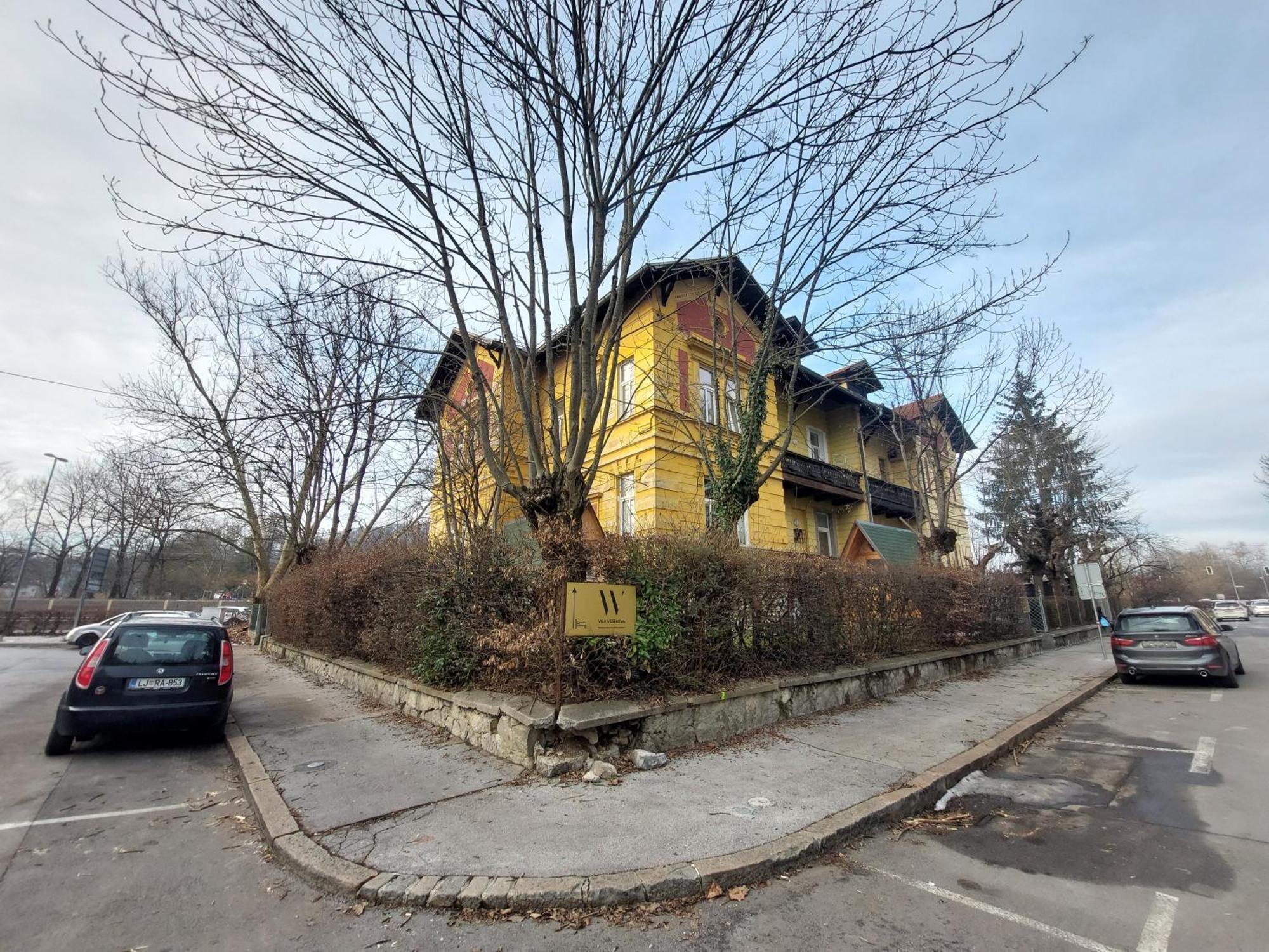 Vv Way - Lisica Zvitorepka Ljubljana Luaran gambar