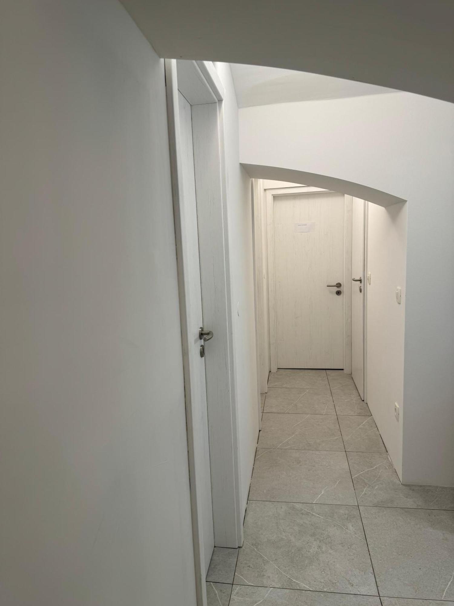 Vv Way - Lisica Zvitorepka Ljubljana Luaran gambar